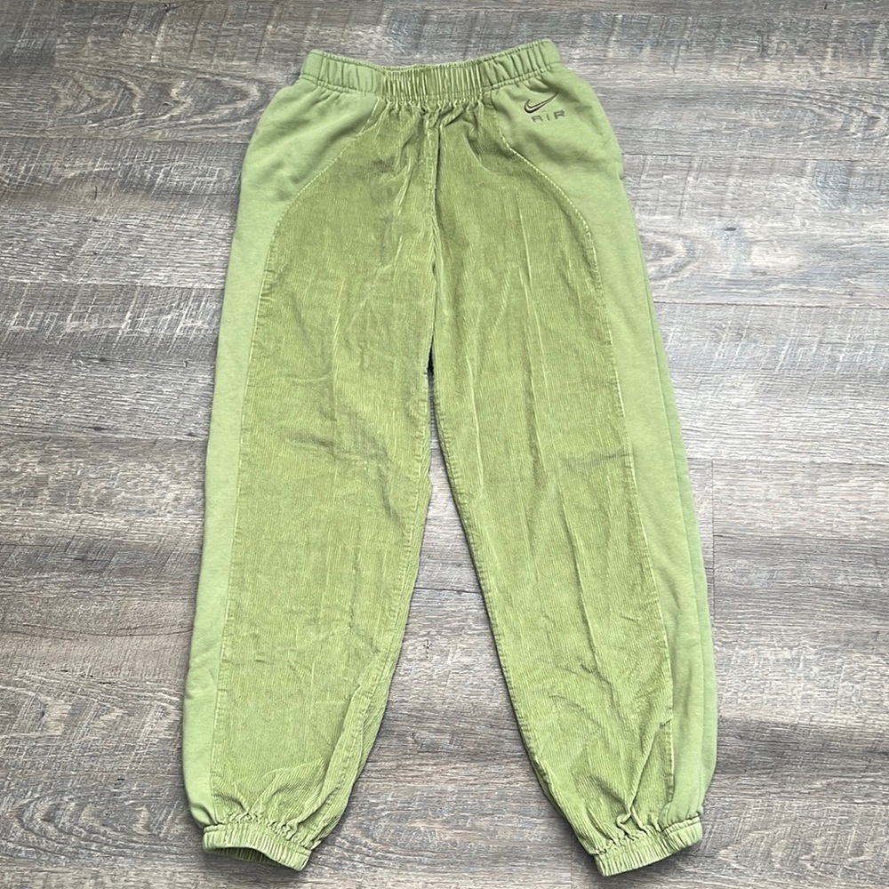 SOLD Nike Cord Sweatpants Women’s Size Small